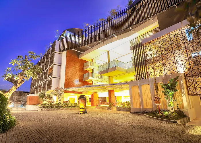 Fox Bali Hotel 4*